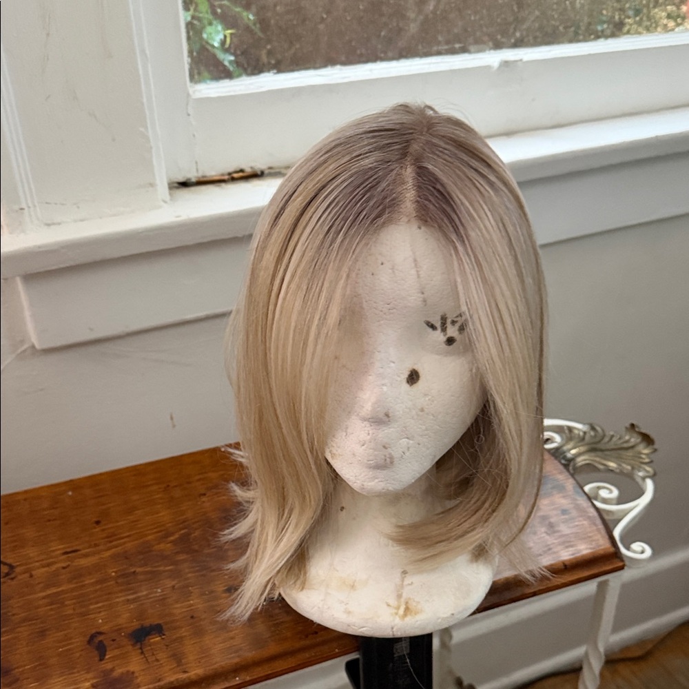 60 JON RENAU HD Heat Friendly Stylish Blonde Wig  Palm Springs blond